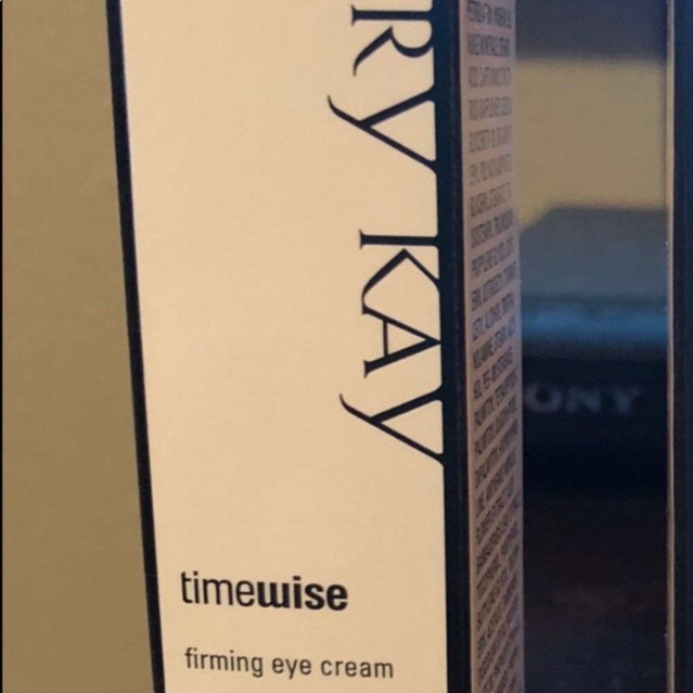 Time wise firming eye cream